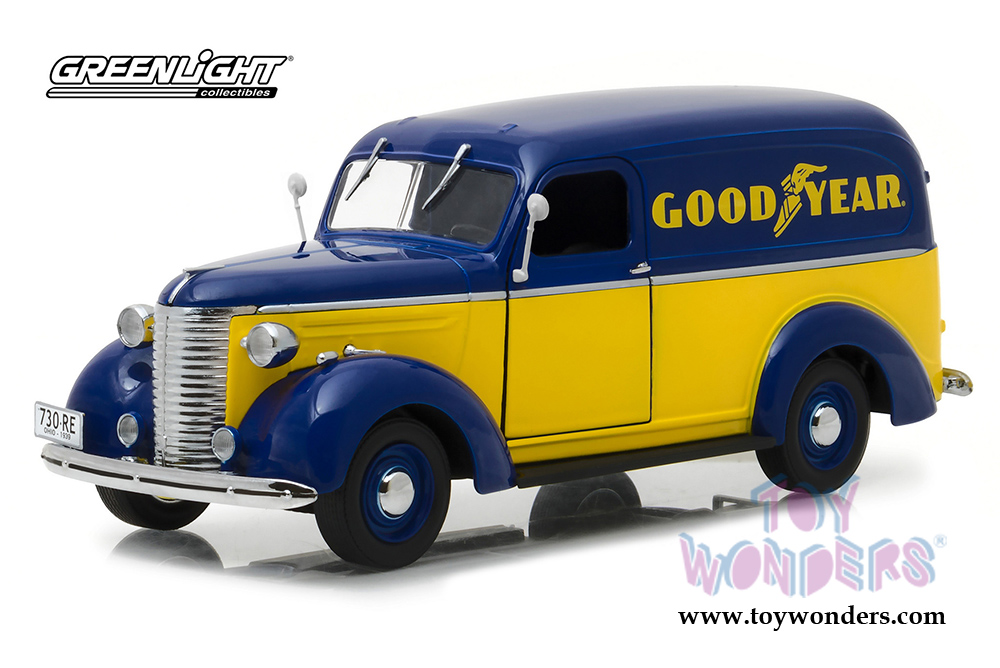 1/24 Greenlight 1939 Chevrolet Panel Truck Goodyear Tires Diecast Model 18243 