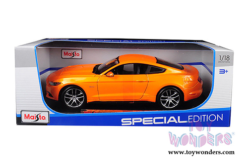  Maisto - Ford Mustang Hard Top (2015, 1/18 scale diecast model car, Orange) 31197OR