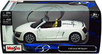 Maisto - Audi R8 Spyder Convertible (1/24 scale diecast model car, White) 31204W