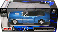 Show product details for Maisto - Chevrolet Camaro SS 396 Convertible (1968, 1/24 scale diecast model car, Blue) 31257BU