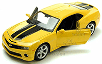 Show product details for Showcasts - Chevrolet Camaro Hard Top & Police (2010, 1/24 scale diecast model car, Asstd.) 34207/08