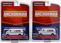 Greenlight Hollywood Series 5 - Dodge B-100 Channel 4 News Van from Anchorman (1/64 scale diecast model car, White) 44650E/6