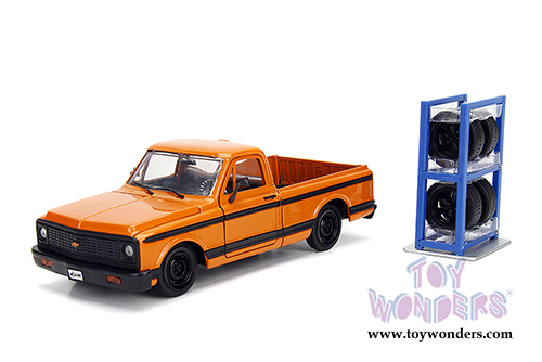 Jada Toys Just Trucks - Assorted Pack Wave 20 (1953, 1955, 1972, 2011, 1/24 scale diecast model car, Asstd.) 54027/W20