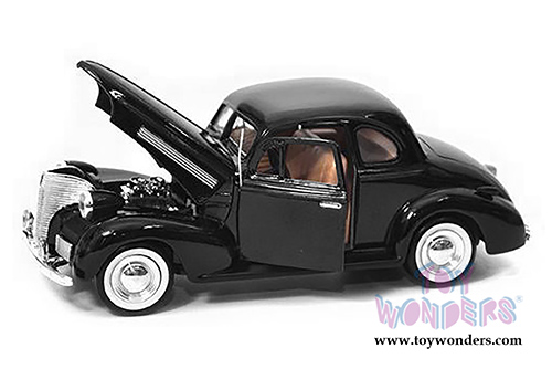 Showcasts Collectibles - Chevrolet Coupe Hard Top  (1939, 1/24 scale diecast model car, Black) 73247AC/BK