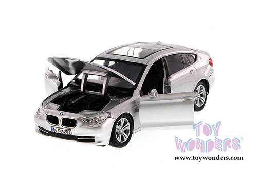Motormax - BMW 5 Series 5 Hard Top (1/24 scale diecast model car, Silver)73352SV/6
