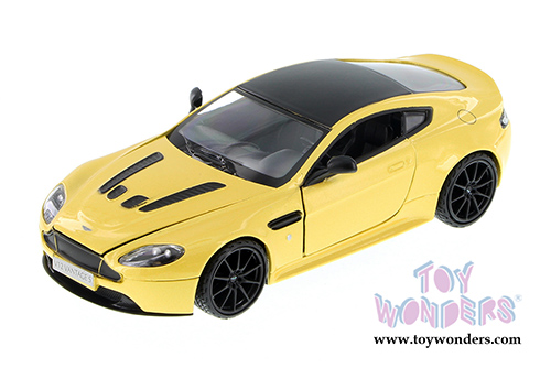 Showcasts Collectibles - Aston Martin V12 Vantage S Coupe Hard Top (1/24 scale diecast model car, Asstd.) 79322/16D