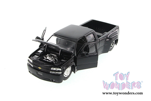 Jada Toys Bigtime Kustoms - Chevy Silverado Dooley Pick Up (1999, 1/24 scale diecast model car, Asstd.) 90146YJ