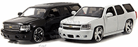 Show product details for Jada Toys LoPro - Chevy Tahoe SUV (2010, 1/24 scale diecast model car, Asstd.) 96469VU