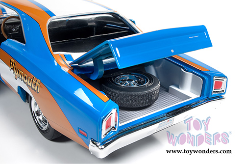 Auto World - Plymouth Road Runner Hard Top - Don Grotheer (1969, 1/18 scale diecast model car, Blue/Orange/White) AW220