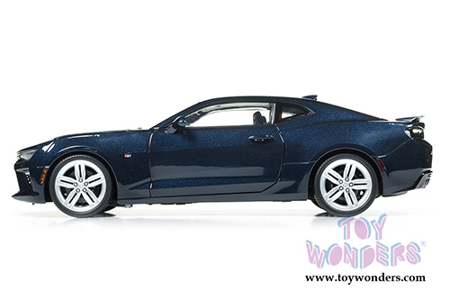 Auto World - Muscle Cars USA | Chevy® Camaro® SS™ 50th Anniversary Hard Top (2016, 1/18 scale diecast model car, Blue Velvet) AW239