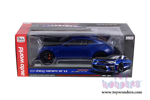 Auto World - Muscle Cars USA | Chevy® Camaro® SS™ 1LE 50th Anniversary Hard Top (2017, 1/18 scale diecast model car, Hyper Blue) AW241