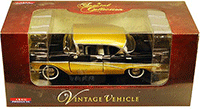 Show product details for Arko - Ford Fairlane Town Victoria Hard Top (1958, 1/32 scale diecast model car, Black & Gold) 05861BK