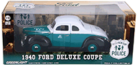 Show product details for Greenlight - Ford Deluxe Coupe New York City Police Department NYPD (1940, 1/18 scale diecast model car, White/Green/Black) 12972