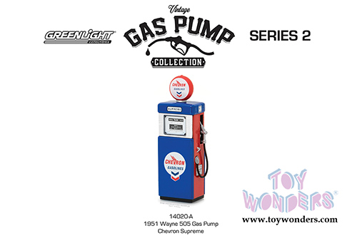 Greenlight - Vintage Gas Pumps Series 2 | Chevron Supreme 1951 Wayne 505 Gas Pump (1/18 scale diecast model, White/Blue) 14020A/24