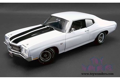 Acme - Chevy Chevelle LS6 454 Hard Top (1970, 1/18 scale diecast model car, White)  1805508