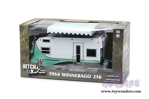Greenlight - Hitch & Tow Trailers Series 3 | Winnebago 216 Travel Trailer (1964, 1/24 scale diecast model car, White/Green) 18430B/12