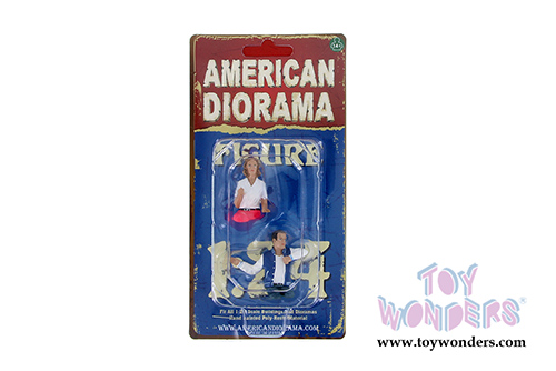 American Diorama Figurine - Seated Couple Night Out II Figures set of 2 (1/18  scale, Pink, Blue and white) 23833B