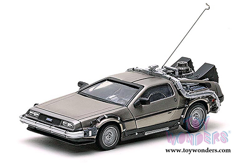Sun Star Vitesse - Back To The Future DeLorean (1/43 scale diecast model car, Stainless Steel) 24012/6