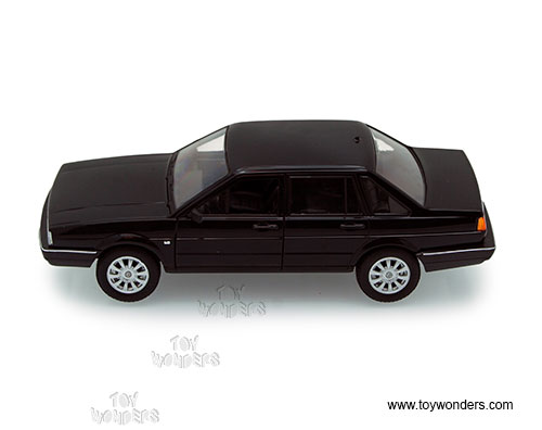 Welly - Volkswagen Santana Hard Top (1/24 scale diecast model car, Asstd.) 24036/4D
