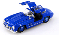 Show product details for Welly - Mercedes-Benz 300SL Hard Top (1/24 scale diecast model car, Asstd.) 24064/4D