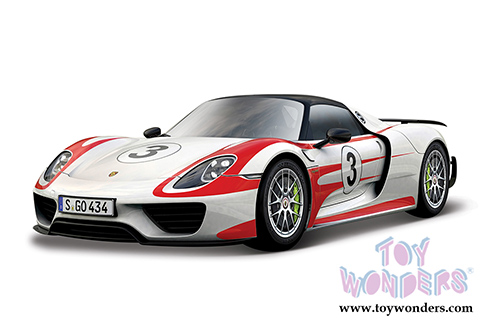 BBurago Race - Porsche 918 Weissach Race Car #3 Hard Top (1/24 scale diecast model car, White) 28009W