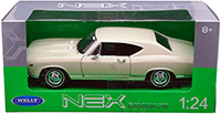 Show product details for Welly - Chevy Chevelle SS396 Hard Top (1968, 1/24 scale diecast model car, Cream) 29397WCM