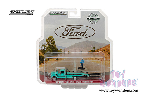 Greenlight - Ford F-350 Ramp Truck with Truck Driver Figure (1970, 1/64 scale diecast model car, Turquoise) 29892