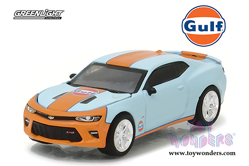Greenlight - Chevrolet® Camaro® SS™ Hard Top Gulf Oil (2017, 1/64 scale diecast model car, Blue w/Orange) 29908/48