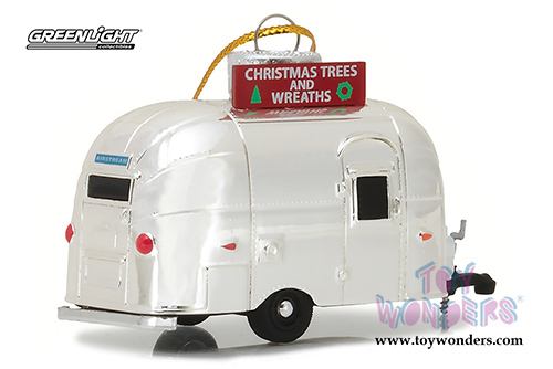 Greenlight - Airstream 16' Bambi Holiday Ornament with Hook Ring "Christmas Trees & Wreaths" (1/64 scale diecast model car, Chrome) 29916/48