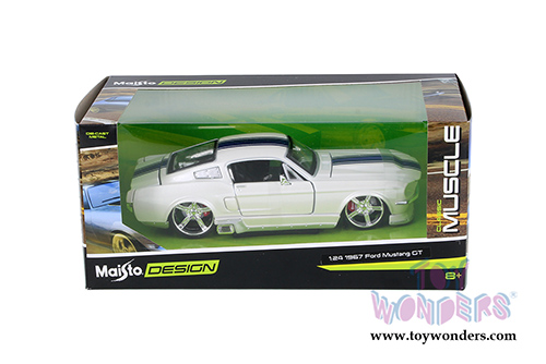 Maisto Design - Classic Muscle | Ford Mustang GT Hard Top (1967, 1/24 scale diecast model car, White) 31094W