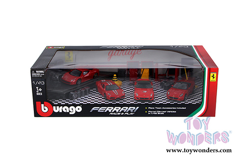 BBurago Ferrari Race & Play - Gift Set 4-Piece Playset with Accessories (1/43 scale diecast model car, Red) 31214