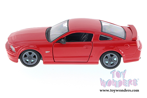  Maisto - Special Edition | Ford Mustang GT Hard Top (2006, 1/24 scale diecast model car, Red) 31997R