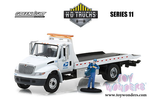 Greenlight - Heavy Duty Trucks Series 11 | International Flatbed Durastar Tow Truck USPS with Mailman (2013, 1/64 scale diecast model car, White) 33110B/48