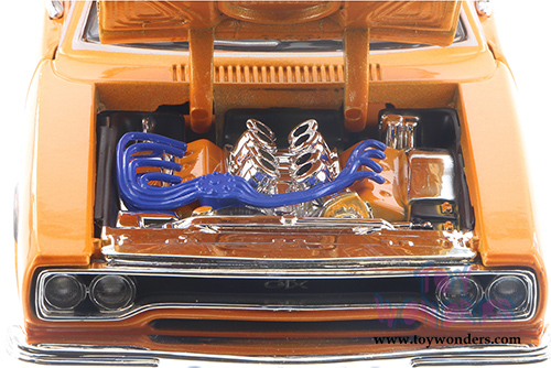 Maisto Custom Shop - Plymouth GTX Hard Top (1970, 1/25 scale diecast model car, Orange) 34016