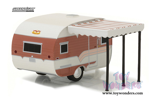 Greenlight - Hitched Homes Series 2 | Catolac Deville Travel Trailer (1959, 1/64 scale diecast model car, Brown/Tan) 34020B/48