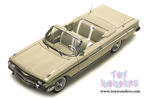 Sun Star USA - Chevy Impala Convertible (1961, 1/18 scale diecast model car, Almond Beige) 3408