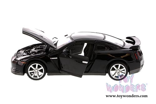Showcasts Collectibles - Nissan GT-R Hard Top (2009, 1/24 scale diecast model car, Asstd.) 34294