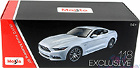 Show product details for Maisto Exclusive - Ford Mustang GT Hard Top (2015, 1/18 scale diecast model car, Dark Blue) 38133BU