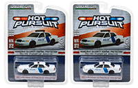 Show product details for Greenlight - Hot Pursuit Series 26 | Ford Crown Victoria Police Interceptor Homeland Security Federal Protection (2011, 1/64 scale diecast model car, White) 42830D/48