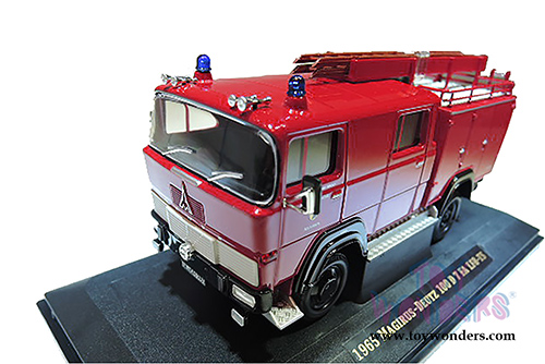 Lucky Road Signature - Magirus-Deutz 100 D 7 FA LF8-TS Fire Engine (1965, 1/43 scale diecast model car, Red) 43017R