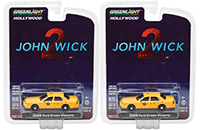 Greenlight - Hollywood Series 19 | John Wick Chapter 2 Ford Crown Victoria New York City Taxi (2008, 1/64 scale diecast model car, Yellow) 44790F/48