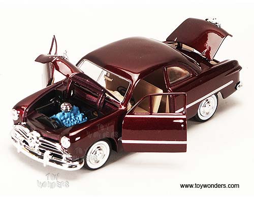 Showcasts Collectibles - Ford Coupe Hard Top (1949, 1/24 scale diecast model car, Asstd.) 73213/16D