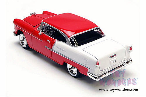 Showcasts Collectibles - Chevy Bel Air Hard Top (1955, 1/24 scale diecast model car, Asstd.) 73229/16D