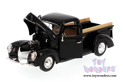 Showcasts Collectibles - Ford Pick Up (1940, 1/24 scale diecast model car, Asstd.) 73234/16D