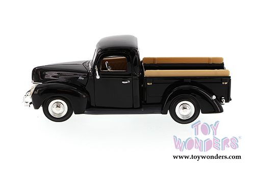 Showcasts Collectibles - Ford Pick Up Truck (1940, 1/24 scale diecast model car, Black) 73234AC/BK