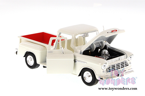 Showcasts Collectibles - Chevy 5100 Stepside Pick Up Truck (1955, 1/24 scale diecast model car, White) 73236AC/W