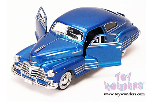 Showcasts Collectibles - Chevy Aerosedan Fleetline Hard Top  (1948, 1/24 scale diecast model car, Blue) 73266AC/BU
