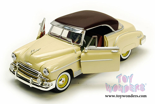 Showcasts Collectibles - Chevy Bel Air Hard Top (1950, 1/24 scale diecast model car, Yellow) 73268AC/YL