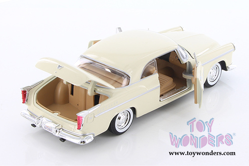 Showcasts Collectibles - Chrysler C300 Hard Top (1955, 1/24 scale diecast model car, Asstd.) 73302/16D
