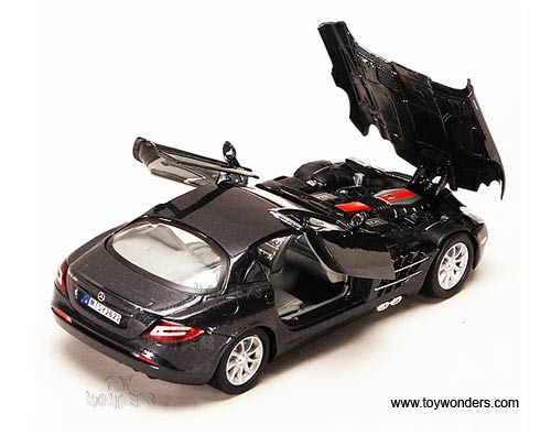 Showcasts - Mercedes Benz SLR McLaren Hard Top (1/24 scale diecast model car, Asstd.) 73306/16D
